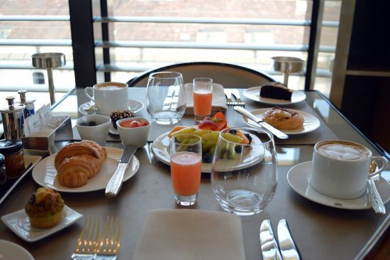 armani hotel breakfast